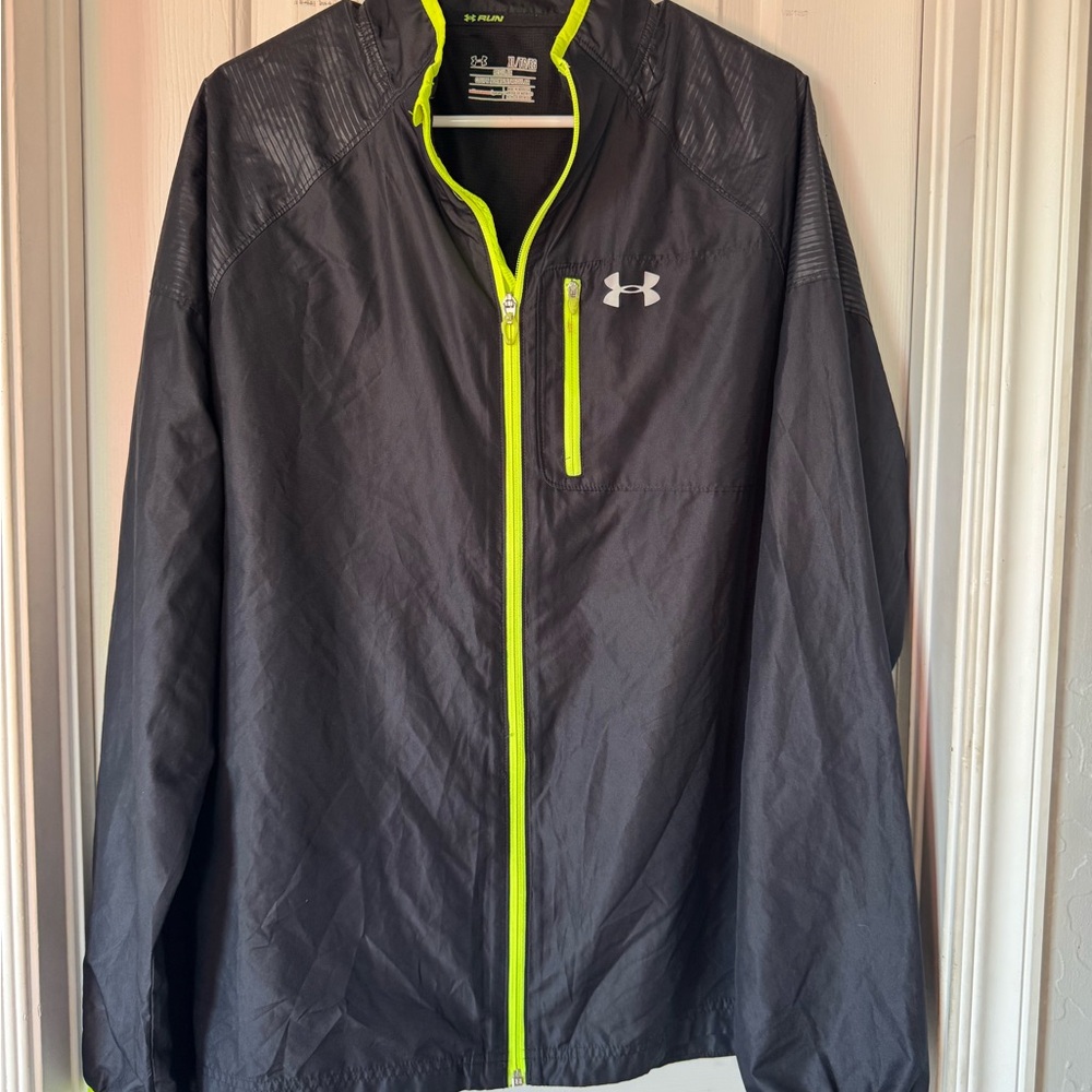 Under Armour Men's Black wind breaker Jacket with Neon